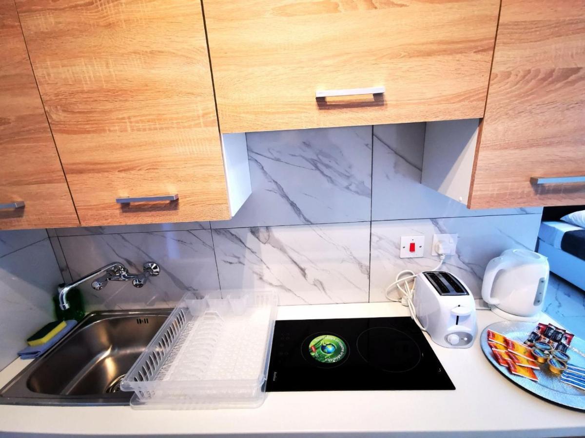 Eleana Apartments Aya Napa Dış mekan fotoğraf