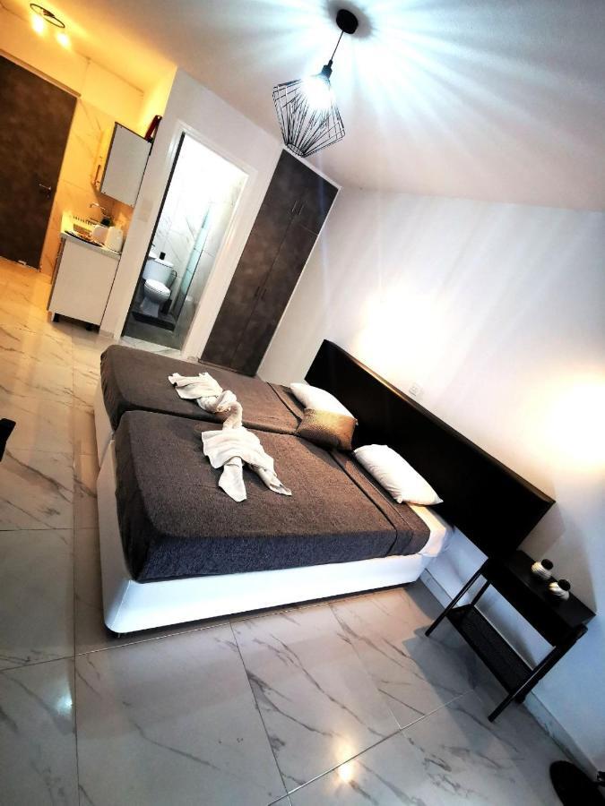 Eleana Apartments Aya Napa Dış mekan fotoğraf